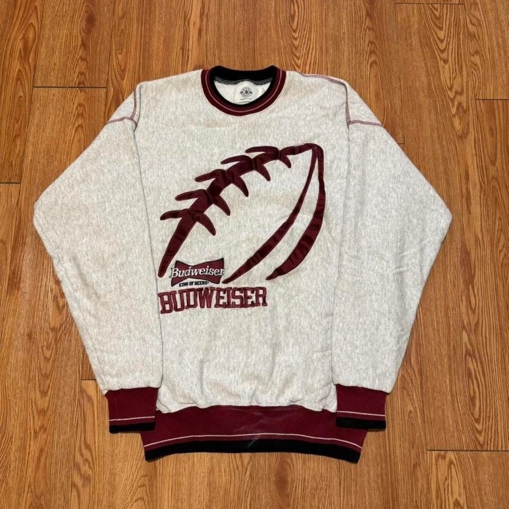 Budweiser Men's Sweatshirt Vintage Embroidered Football 90s Size Large - Picture 2 of 7